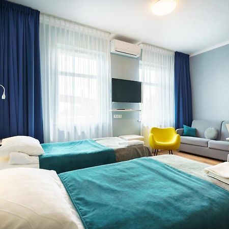 Hotel Jarota Яроцін Екстер'єр фото
